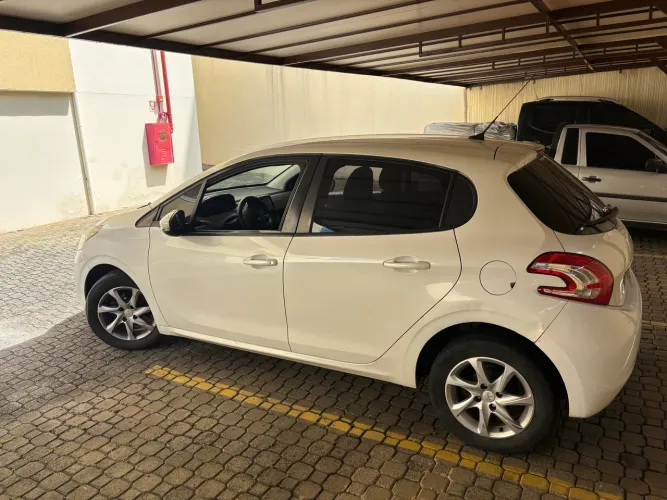 Peugeot 208 Active/active Pack 1.5 Flex 8V 5P 2015
