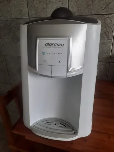 Purificador de água Colormaq semi-novo s refrigerador ou compressão Premium