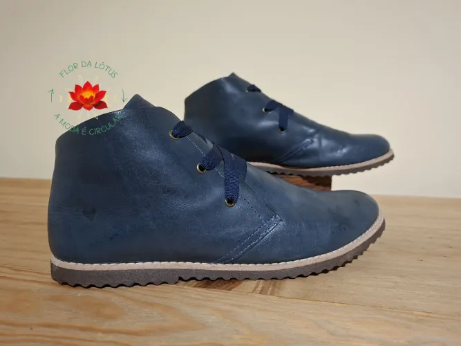 Bota Azul em Couro Alice Copas Tam.38