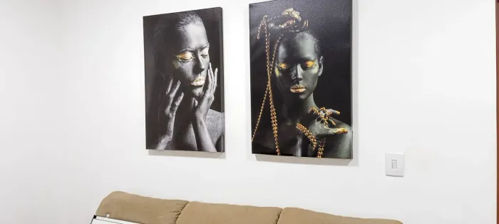 Dois Quadros decorativos 88 x 58 cm cada