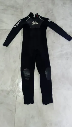 Long John Quiksilver em bom estado