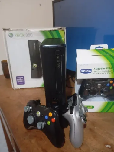 Xbox 360 completo com jogos e caixa desbloqueado ltu 