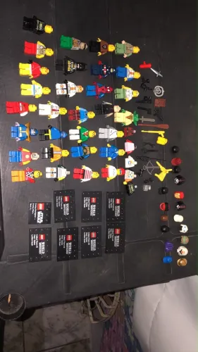 Lote LEGO ~2,4kg + Balde Vintage Original LEGO System + Minifiguras e Acessórios