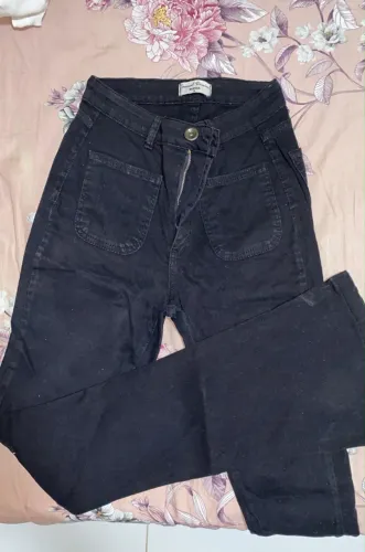 Calça Jeans Preta Flare / Bootcut Feminina Marisa ? Cintura Alta (Conservada)