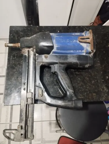 Ferramenta fixação a gás 