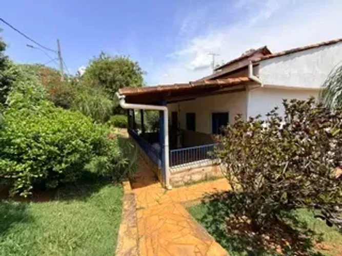 Imóvel para venda possui 160 metros quadrados com 4 quartos em Chácaras Vista Alegre - Iga