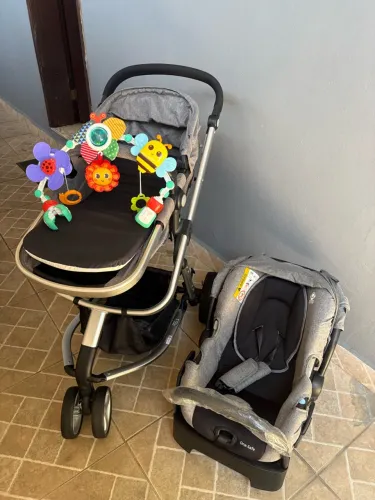 Carrinho e bebê conforto duo safety 1st mobi preto e prata