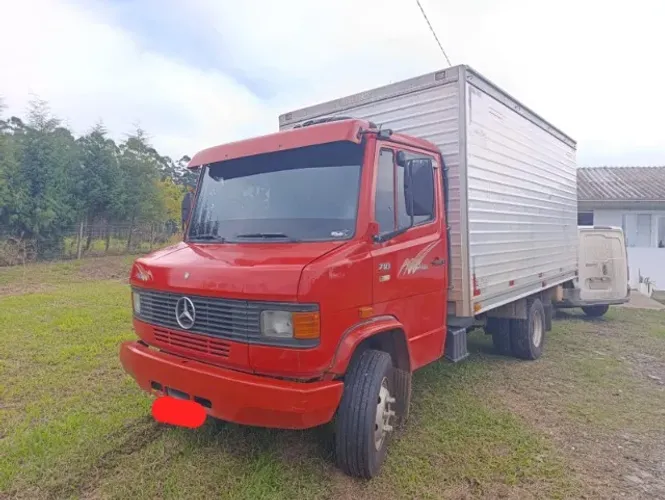 Mercedes 710 - turbinada Ano 2000