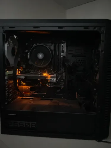 Computador Ryzen 5 3600x 8gb RAM