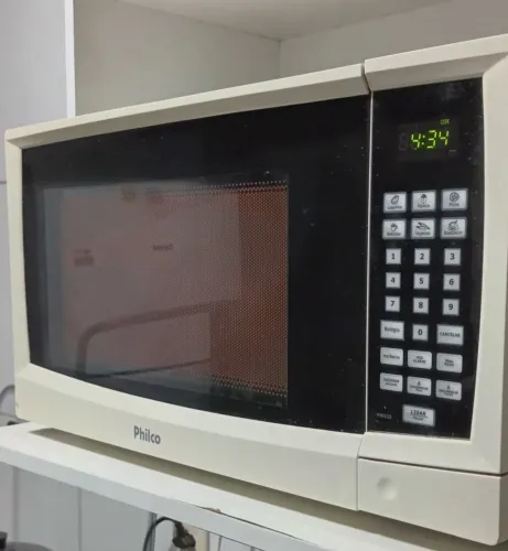 FUNC. PERFEITO,32L PRECISA PINTURS POR DENTRO.