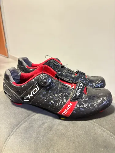 VENDO SAPATILHA EKOI + PEDAL