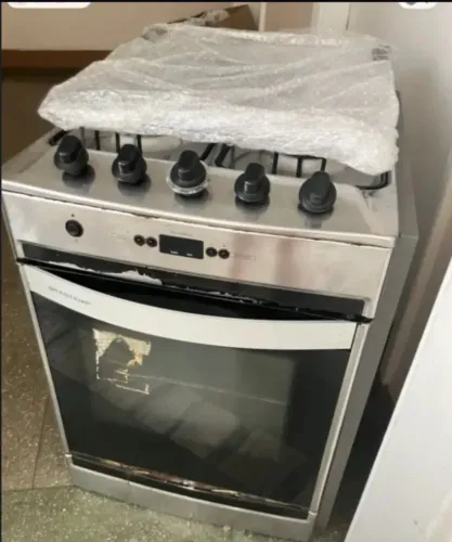 Fogão de embutir Brastemp - Botijão ou Ceg- 4 bocas com forno
