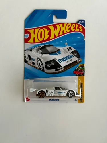 Hot Wheels Mazda 787B Branco