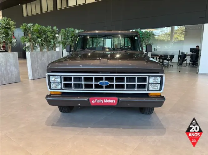 Ford F-1000 Super Diesel / Super Diesel Turbo 1990