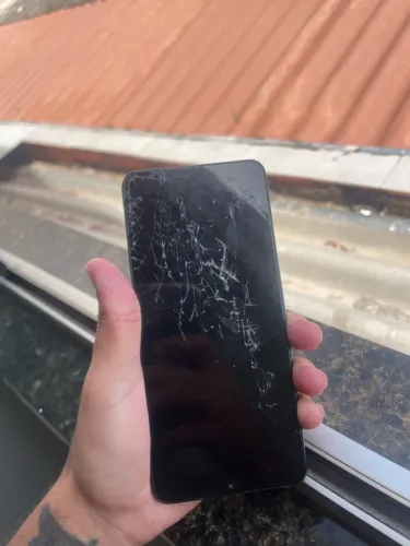 Samsung A12 para retirada de peças ou uso próprio. Aceito troca.