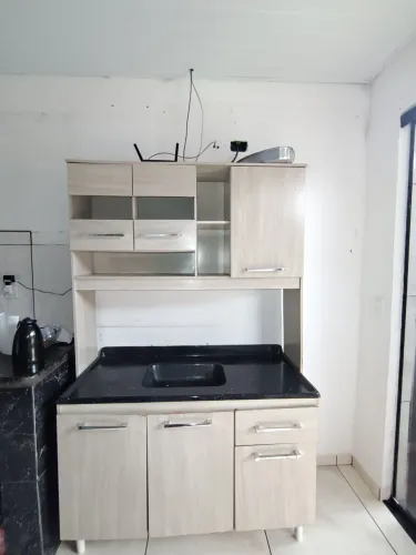 Vende-se armário com pia