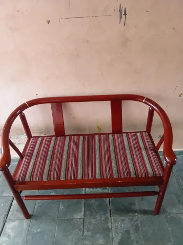 Namoradeira em mogno madeira maciça só $190 entrego