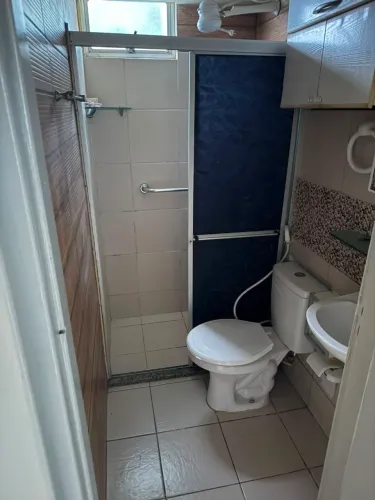 Alugo apartamento no residencial praias belas.