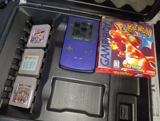 Kit Game Boy Color Roxo Console Games - Video Game Impecável, acompanha alguns jogos