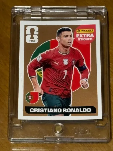 Cr7 legend versão bronze + Messi bronze + caicedo Bordô + Vini jr Bordô 