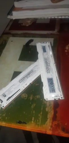 2x pentes memória RAM ddr4 4gb