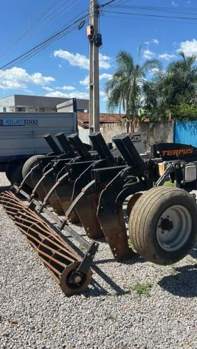 Subsolador/Descompactador GTS Terrus