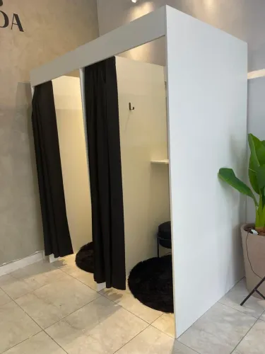 Provador de Roupas 2 Cabines Premium para Loja. Qualidade Premium