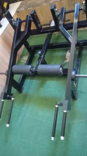 Aparelho de musculação 