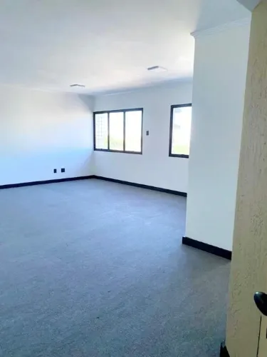 Sala Comercial para Alugar na Vila Mathias  60 m², 1 Vaga, Isento de Condomínio e IPTU