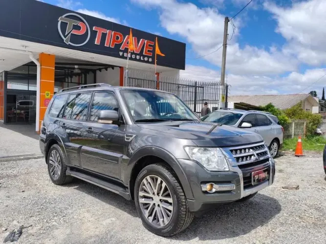 Mitsubishi Pajero HPE Full 3.2 4X4 T.i.dies. 5P AUT 2020