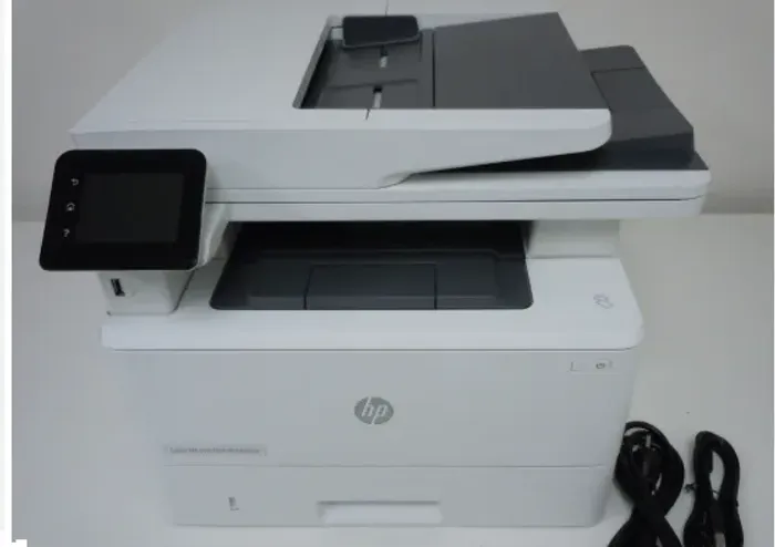 Impressora multifuncional monocromática HP LaserJet Pro M426FDW