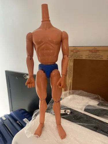 Corpo boneco falcon novo
