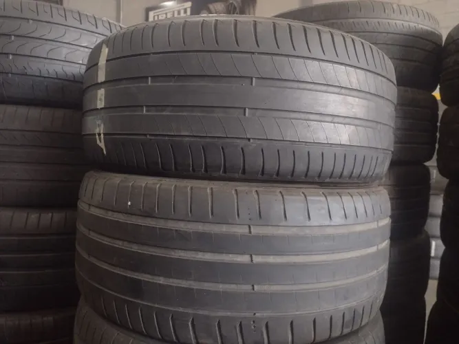 Pneus 235/45/18 Michelin