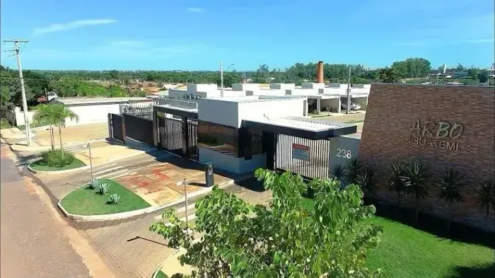 Casa térrea, com 3 quartos. Regiao do parque Cuiabá. Arbo Iguatemi
