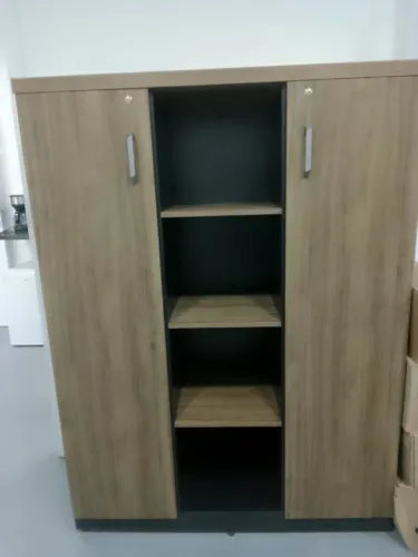 Armário de escritório grande 