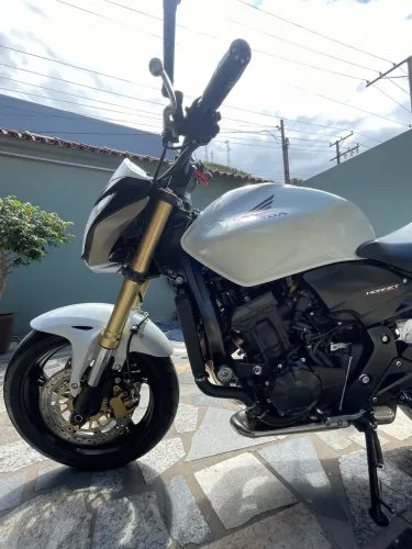 VENDO HORNET 600F 2013 - BRANCA | PRESENÇA QUE IMPÕE RESPEITO!