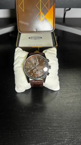 relógio incrível fóssil, novo sem uso, pulseira em couro, modelo antigo, meados de 2010