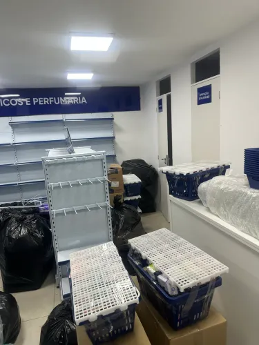 MOBILIÁRIO DE LOJA OU DROGARIA SEMI NOVO