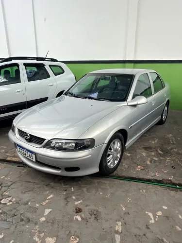 Chevrolet Vectra GLS/ Challenge 2.2 MPFI 16V 2000