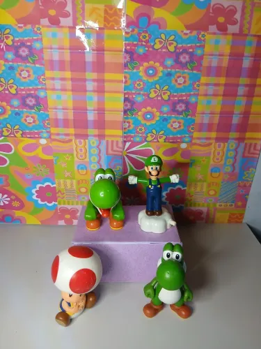 Lote brinquedos Mário bros