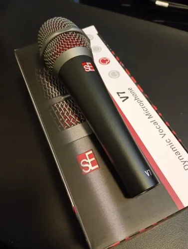 Microfone SE Eletronic V7 - SuperCardioide NOVO nunca usado.