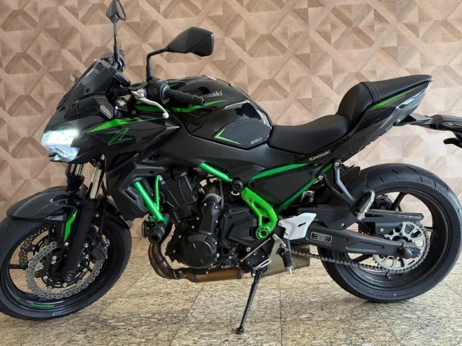 Kawasaki Z 650 2025