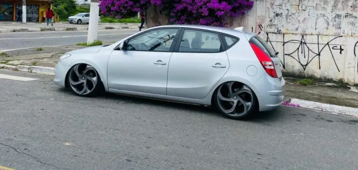 Roda 20 com pneus 225/35 Volcano Wheels<br>Furacão 5x114