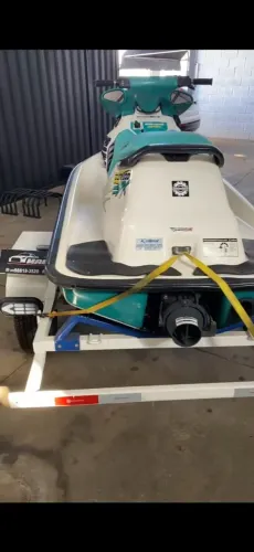 Jet ski bombardier