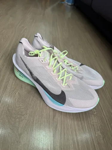 Nike vaporfly 4