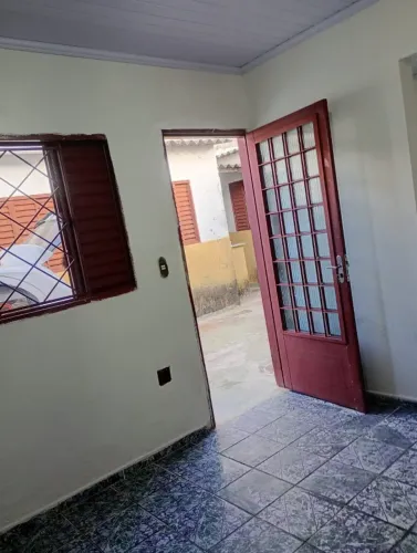 ALUGO KITNET NA CEILÂNDIA SUL (QNM 21 conjunto G) - DIRETO COM O PROPRIETÁRIO