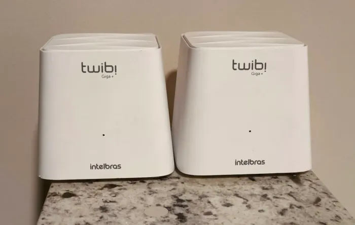 Par de roteadores Intelbras twibi Giga+