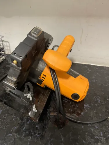 Makita para madeira wap usado 1 vez acompanha um disco