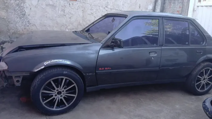 Chevrolet Monza GLS/ Hi-tech 2.0 EFI 2P E 4P 1996