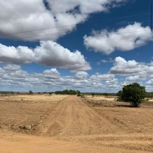 Terreno localizado no Loteamento Novo Campinho 